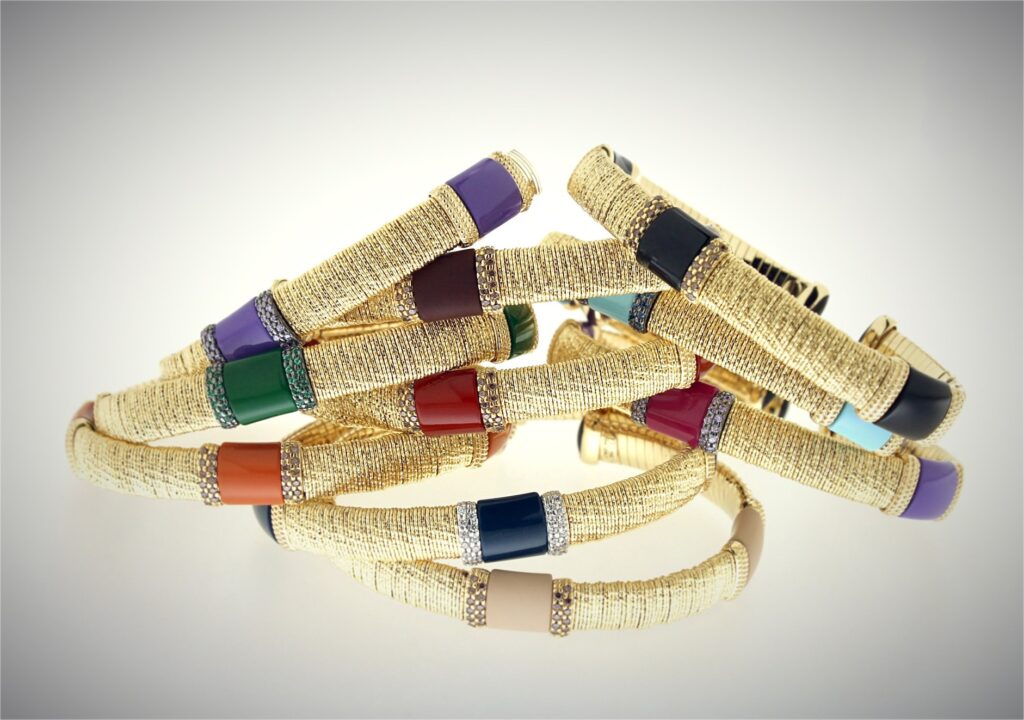 Why Jewelers Watch Dubai Gold Wholesale Price Daily